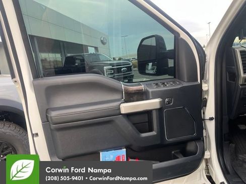 Used 2022 Ford F250 Lariat w/ Tremor Off-Road Package AWD/4WD image 13