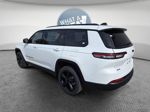 New 2025 Jeep Grand Cherokee L Altitude image 8