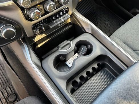 Used 2019 RAM 1500 Big Horn image 28