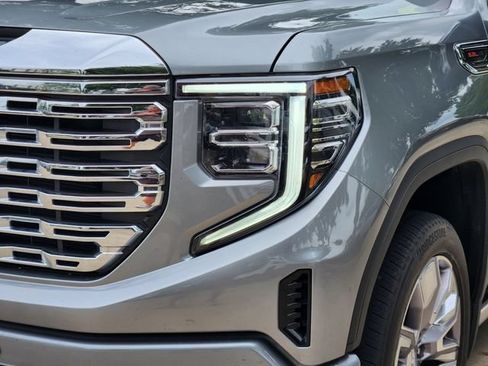 Used 2024 GMC Sierra 1500 Denali w/ Denali Reserve Package AWD/4WD image 9