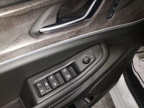 New 2026 Jeep Grand Cherokee L Limited AWD/4WD image 19