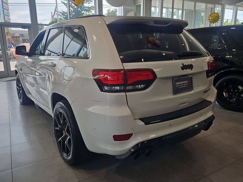 Used 2019 Jeep Grand Cherokee Trackhawk AWD/4WD image 5