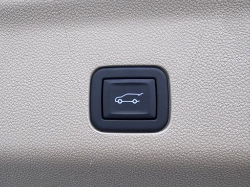 Used 2023 Cadillac Escalade Premium Luxury w/ LPO, Floor Liner Package image 38