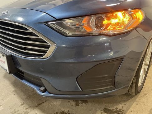 Used 2019 Ford Fusion SE image 11