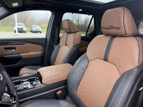 Used 2026 Honda Passport TrailSport Elite image 4