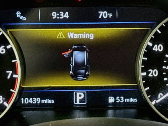 Used 2017 Nissan Murano Platinum w/ Platinum Technology Package AWD/4WD image 13