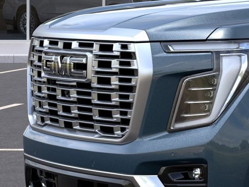 New 2026 GMC Yukon Denali w/ Advanced Technology Package AWD/4WD image 14