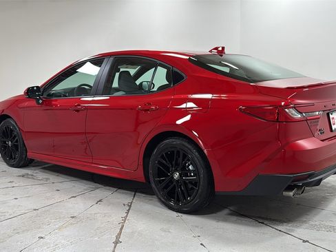 Certified 2025 Toyota Camry SE image 7