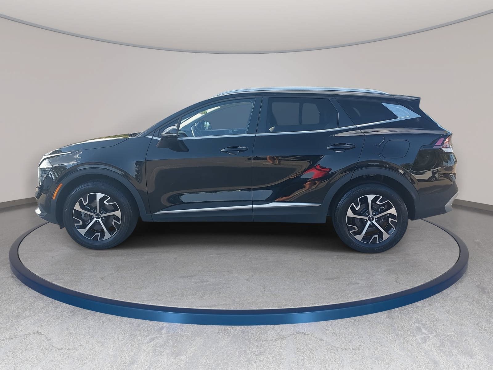 Used 2024 Kia Sportage EX AWD/4WD image 8