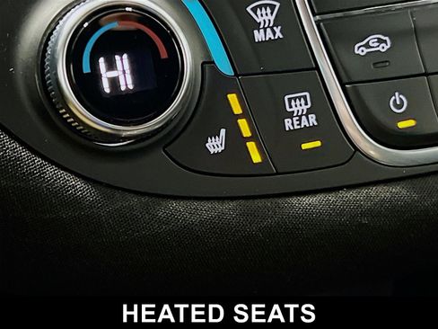 Used 2025 Chevrolet Malibu LT image 12