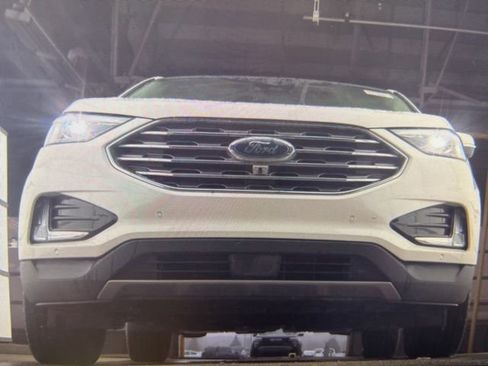 Used 2024 Ford Edge Titanium w/ Equipment Group 301A image 11