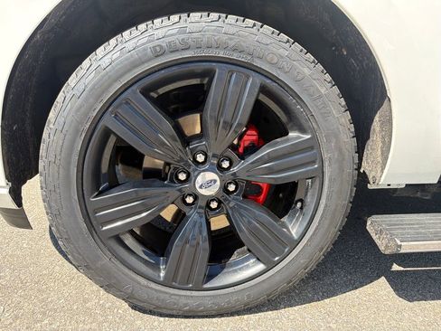 Used 2023 Ford Expedition Platinum AWD/4WD image 27
