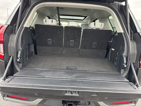 Used 2025 Ford Expedition Platinum image 22