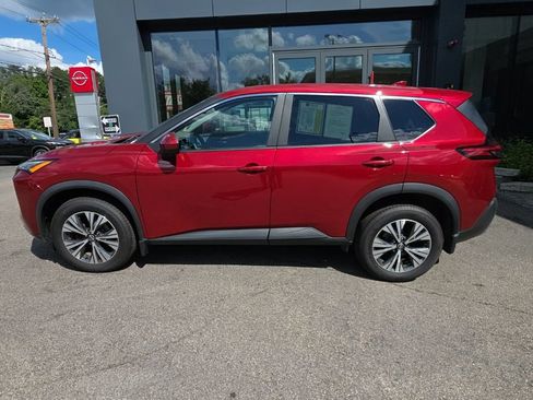 Used 2023 Nissan Rogue SV AWD/4WD image 2