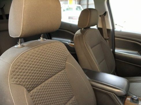 Used 2019 GMC Acadia SLE image 11