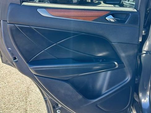 Used 2018 Lincoln MKC Select w/ Select Plus Package image 14