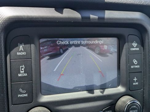 Used 2019 Jeep Wrangler Sport AWD/4WD image 15