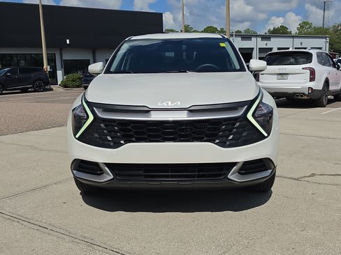 Certified 2023 Kia Sportage LX AWD/4WD image 2