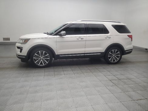 Used 2019 Ford Explorer Platinum AWD/4WD image 2