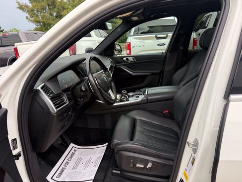 Used 2019 BMW X5 xDrive40i w/ Premium Package AWD/4WD image 6