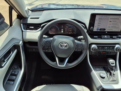 Certified 2024 Toyota RAV4 Limited AWD/4WD image 18