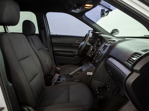 Used 2017 Ford Explorer 4WD Police Interceptor w/ Ultimate Wiring Package image 15