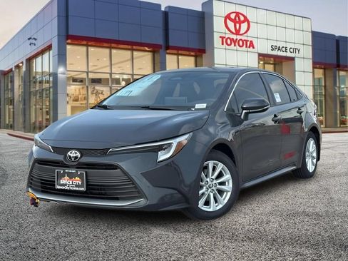 Certified 2026 Toyota Corolla XLE FWD image 2