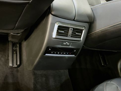 Used 2024 MAZDA CX-90 Plug-In Hybrid w/ Premium Plus AWD/4WD image 29