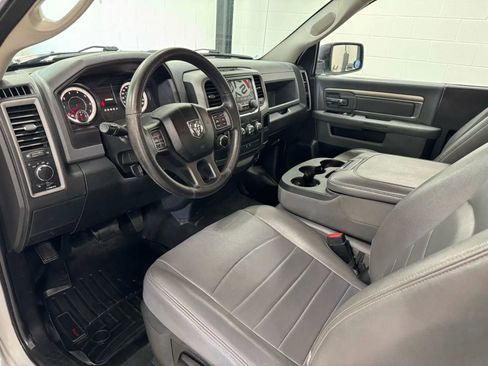 Used 2017 RAM 1500 Tradesman w/ Power & Remote Entry Group image 9