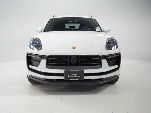 Used 2025 Porsche Macan AWD/4WD image 6