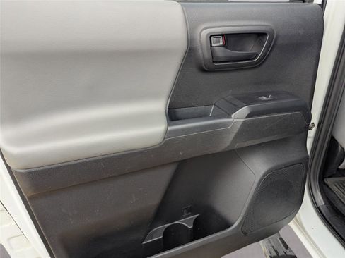 Used 2021 Toyota Tacoma SR w/ SR Convenience Package image 23