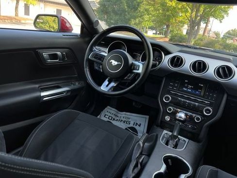 Used 2018 Ford Mustang GT RWD image 25