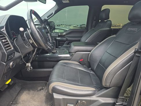 Used 2017 Ford F150 Raptor w/ Equipment Group 802A Luxury AWD/4WD image 8