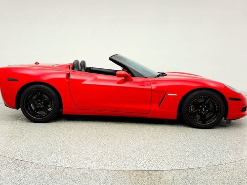 Used 2005 Chevrolet Corvette Convertible w/ Preferred Equipment Group RWD image 4