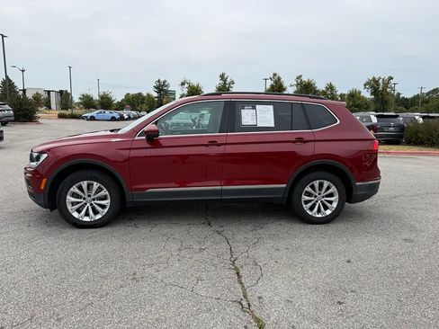 Used 2018 Volkswagen Tiguan SE AWD/4WD image 4