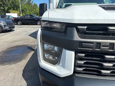Used 2022 Chevrolet Silverado 3500 W/T RWD image 9