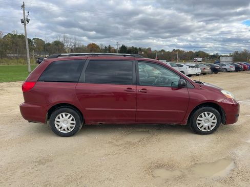 Used 2007 Toyota Sienna LE image 5