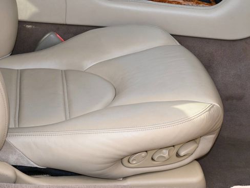 Used 2006 Jaguar XK8 XK8 2dr Convertible image 24