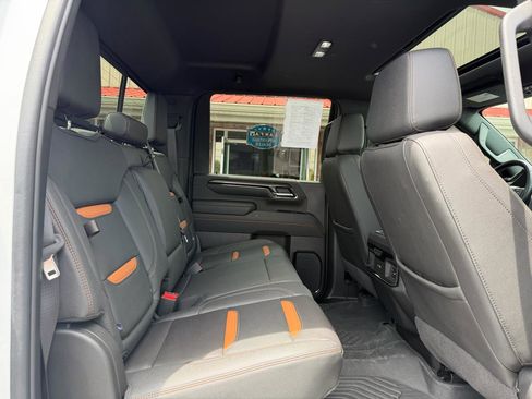 Used 2024 GMC Sierra 2500 AT4 w/ AT4 Premium Plus Package AWD/4WD image 20