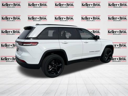 Certified 2023 Jeep Grand Cherokee Altitude image 7