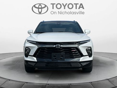 Used 2024 Chevrolet Blazer RS w/ Driver Confidence II Package AWD/4WD image 8