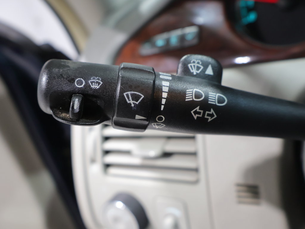 Used 2007 Buick Lucerne CXL FWD image 30