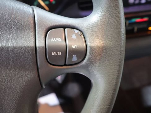Used 2004 Buick Le Sabre Custom FWD image 28