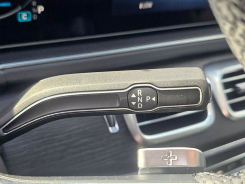 New 2026 Mercedes-Benz GLS 450 4MATIC image 16