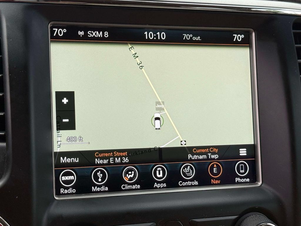 Used 2018 Jeep Grand Cherokee Overland AWD/4WD image 22