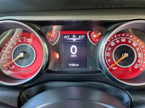 Used 2022 Jeep Gladiator Sport AWD/4WD image 14