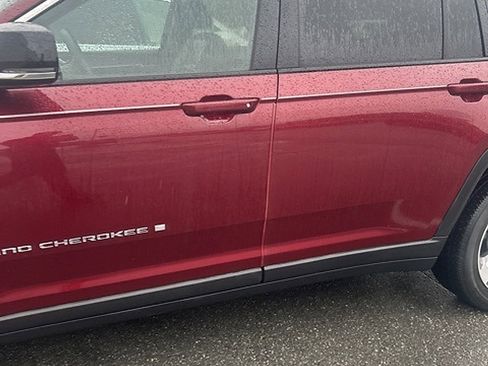 Used 2021 Jeep Grand Cherokee L Limited image 5