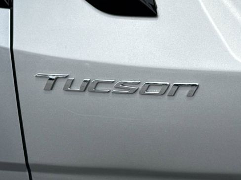 Used 2024 Hyundai Tucson SEL FWD image 9