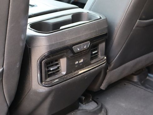 Used 2022 GMC Sierra 1500 AT4 w/ AT4 Preferred Package AWD/4WD image 18