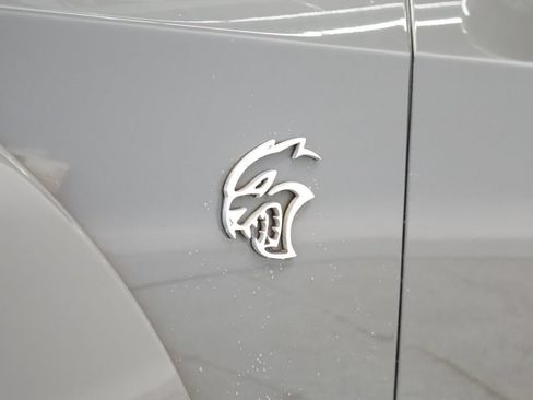 Used 2018 Dodge Challenger SRT Hellcat RWD image 8